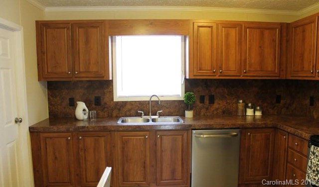 Property image 2 at 2984 Dalton Dr, Morganton, NC 28655