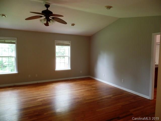 Property image 3 at 126 Springdale Dr, Marion, NC 28752