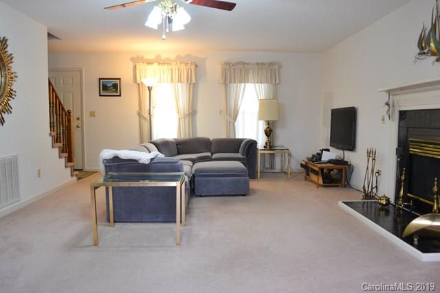 Property image 2 at 136 Lakeside Drive, Marion, NC 28752