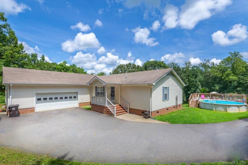 Property image 3 at 105 Greene Court, Morganton, NC 28655