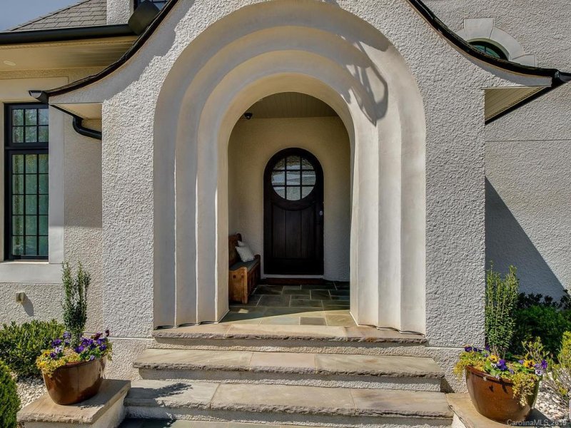 Property image 2 at 5916 Saint John Lane, Charlotte, NC 28210