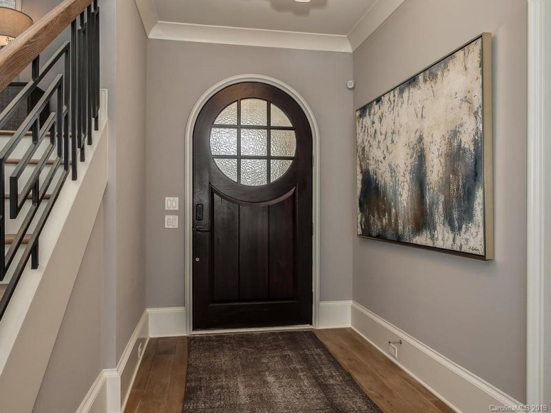 Property image 3 at 5916 Saint John Lane, Charlotte, NC 28210