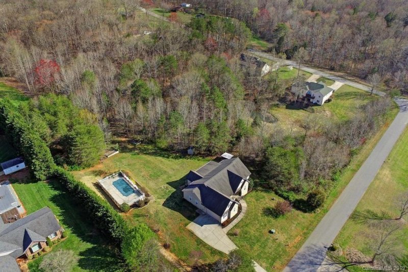 Property image 3 at 3400 Elaine Avenue, Lincolnton, NC 28092