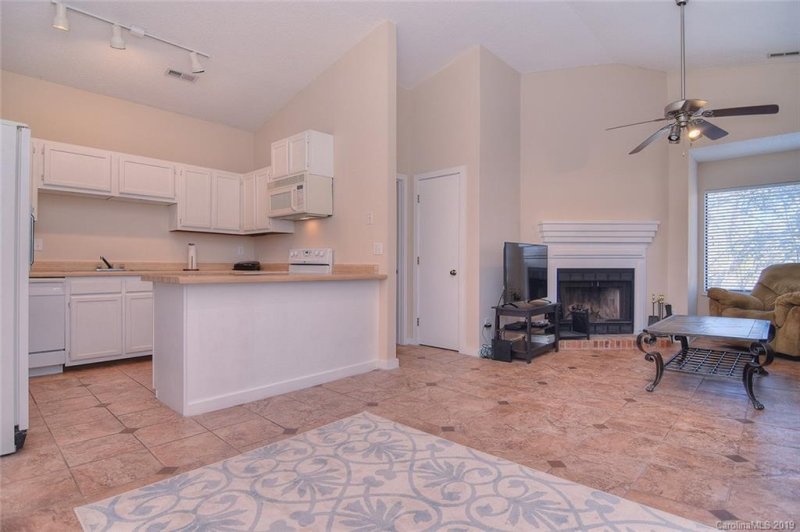 Property image 5 at 4130 Charlotte Highway, Lake Wylie, SC 29710
