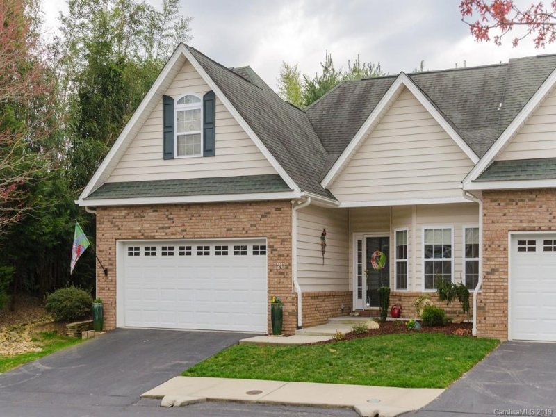 120 Victoria Park Drive