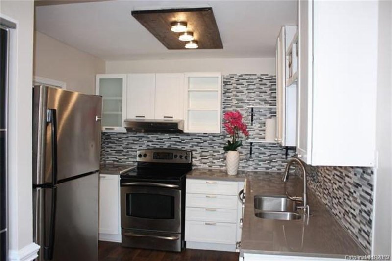 Property image 4 at 139 Ebenezer Avenue, Rock Hill, SC 29730