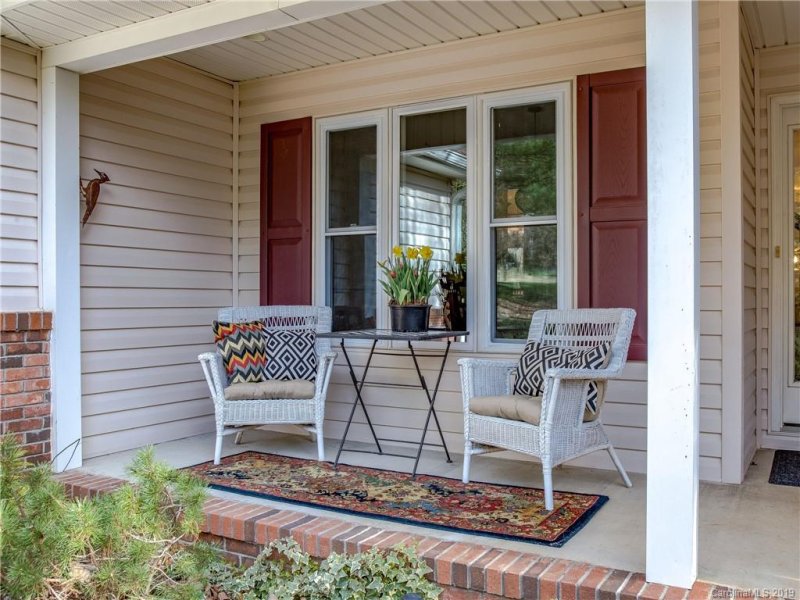 Property image 2 at 38 Weston Heights Drive, Asheville, NC 28803