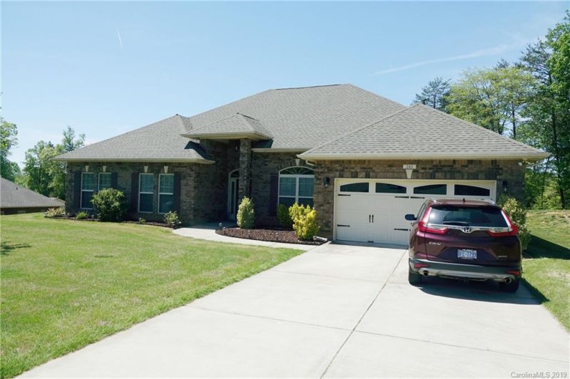 245 Mills Plantation Circle