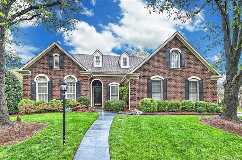 Property image 2 at 7200 Baniff Circle, Charlotte, NC 28277