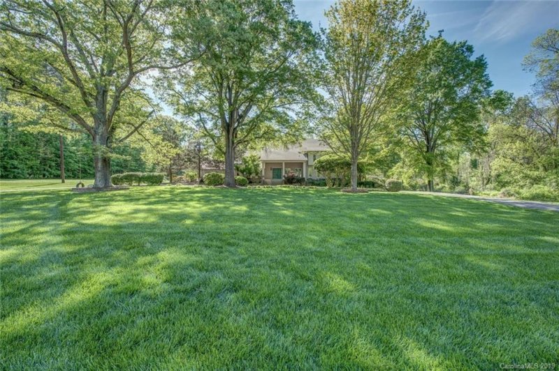 Property image 4 at 1306 S South Street, Gastonia, NC 28052