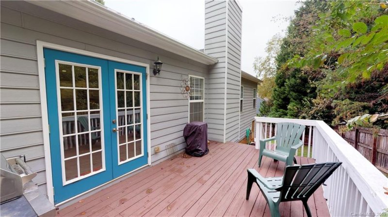 Property image 3 at 13800 Kings Carriage Lane, Charlotte, NC 28278