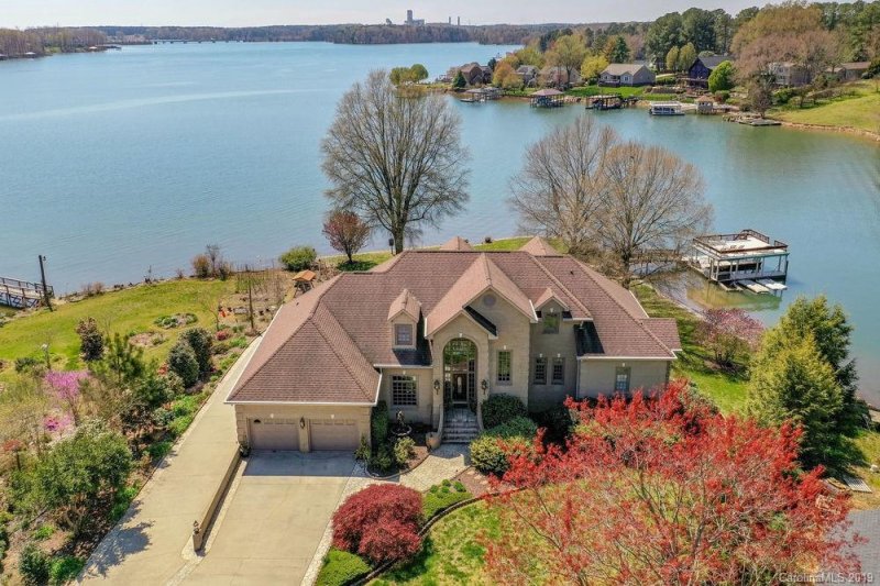 Property image 4 at 2709 Westview Drive, Sherrills Ford, NC 28673