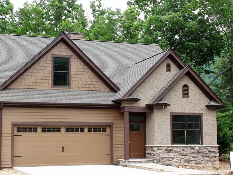 12 Meadow Vista Court