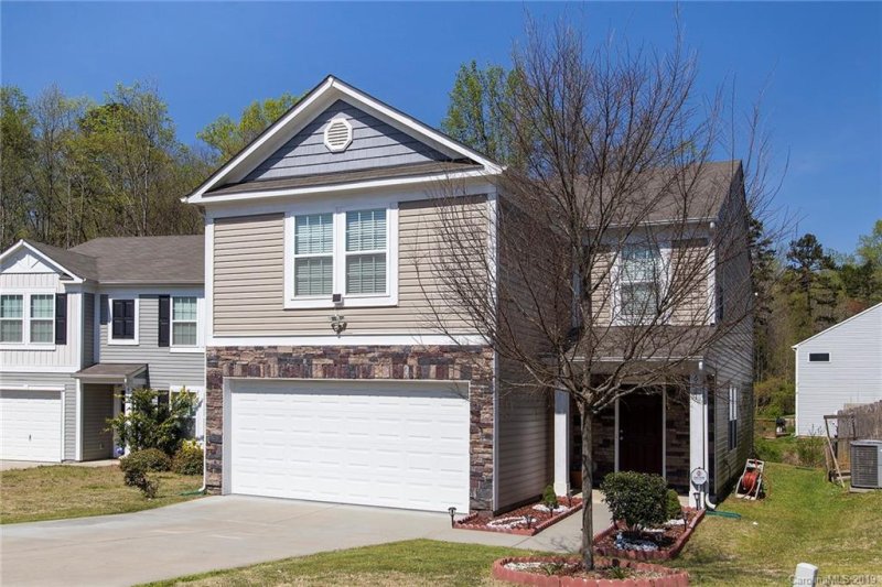 Property image 2 at 6121 Fazenda Drive, Charlotte, NC 28214