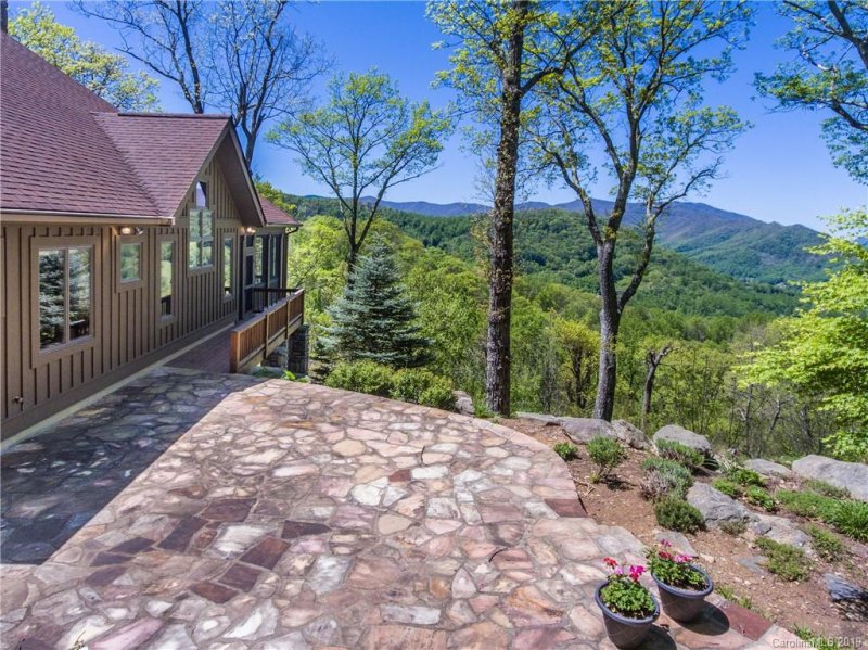 Property image 2 at 351 Weatherwatch Lane, Waynesville, NC 28786