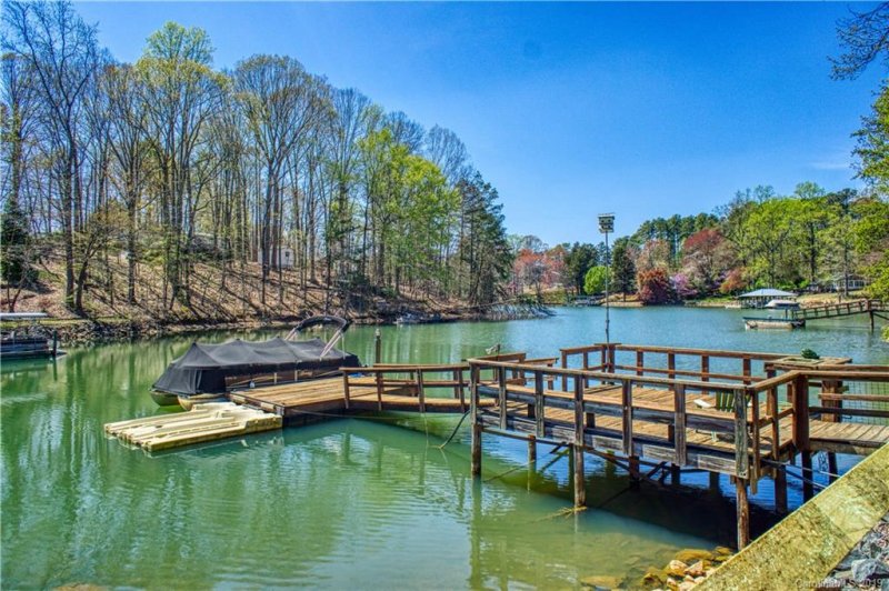 Property image 4 at 257 Agnew Road, Mooresville, NC 28117