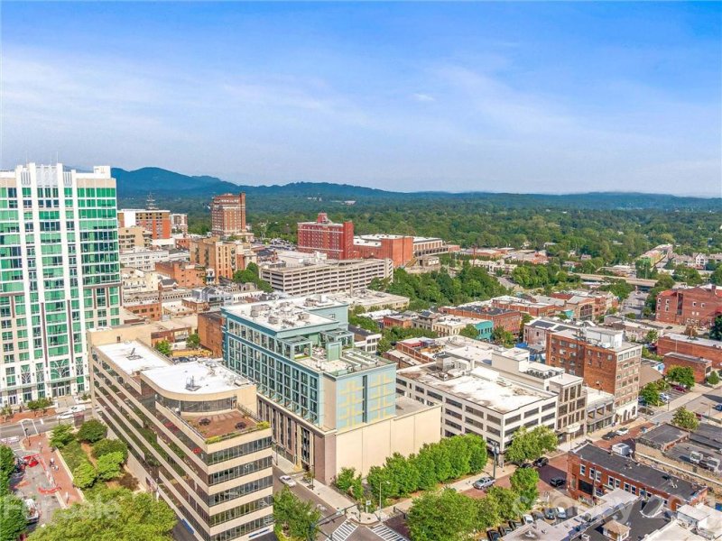 Property image 3 at 17 N Market Street, Asheville, NC 28801