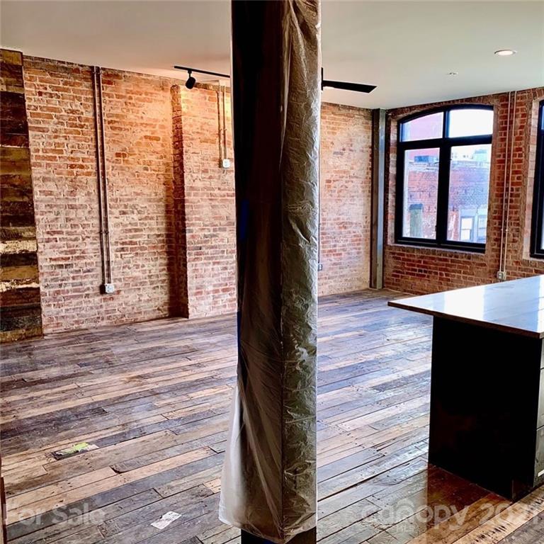 Property image 2 at 17 N Market Street, Asheville, NC 28801