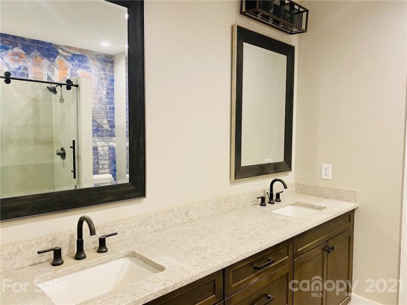 Property image 4 at 17 N Market Street, Asheville, NC 28801