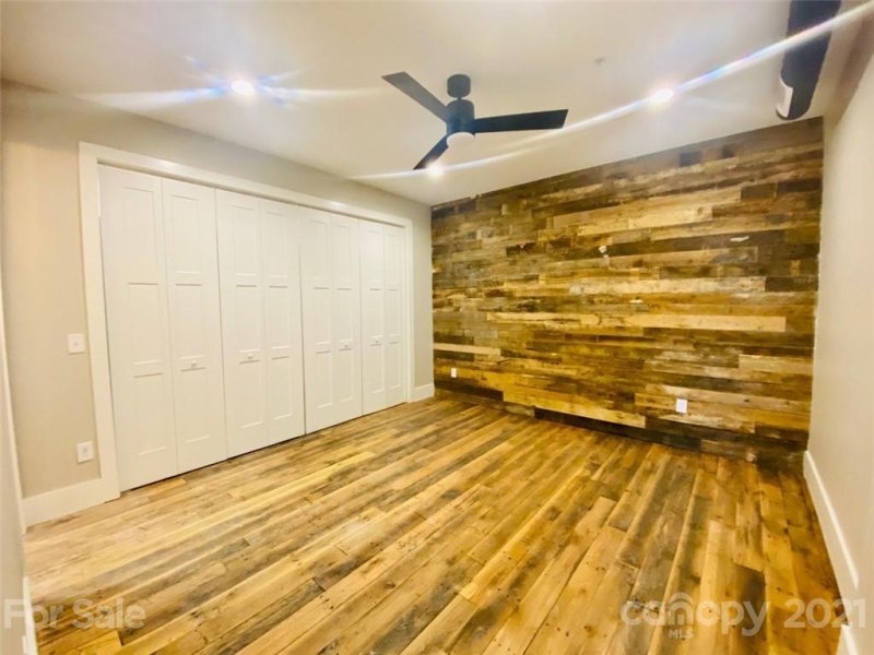 Property image 4 at 17 N Market Street, Asheville, NC 28801