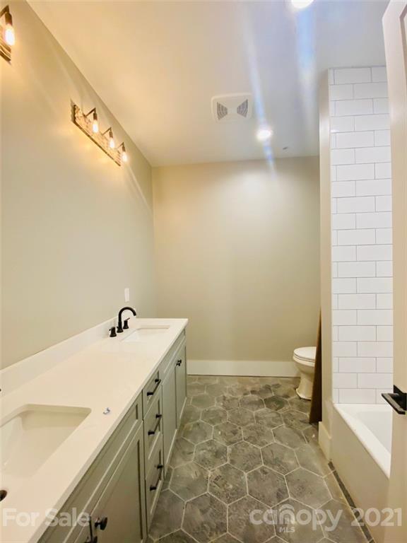 Property image 5 at 17 N Market Street, Asheville, NC 28801