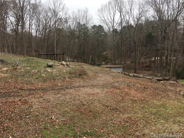 Property image 2 at 400 Beverly Circle, Charlotte, NC 28270