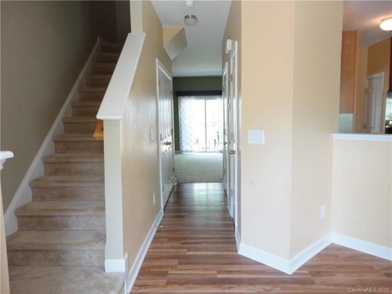 Property image 2 at 509 Underhill Lane, Mooresville, NC 28115