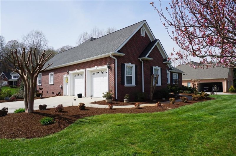 Property image 2 at 1157 Beagle Lane, Newton, NC 28658