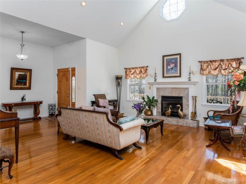 Property image 5 at 602 Hidden Springs Drive, Asheville, NC 28804