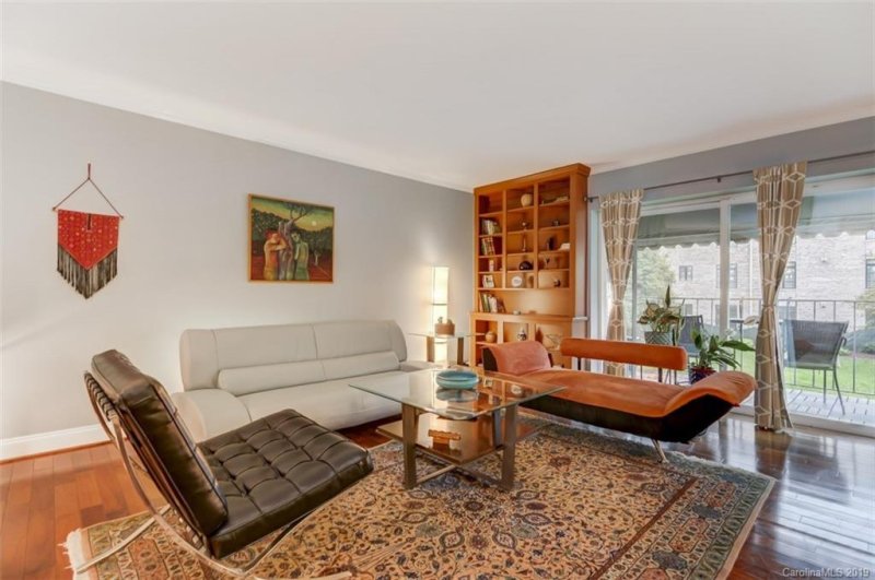 Property image 4 at 1323 Queens Road, Charlotte, NC 28207