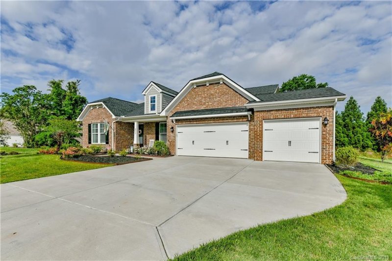 Property image 2 at 8317 Olde Stonegate Lane, Mint Hill, NC 28227