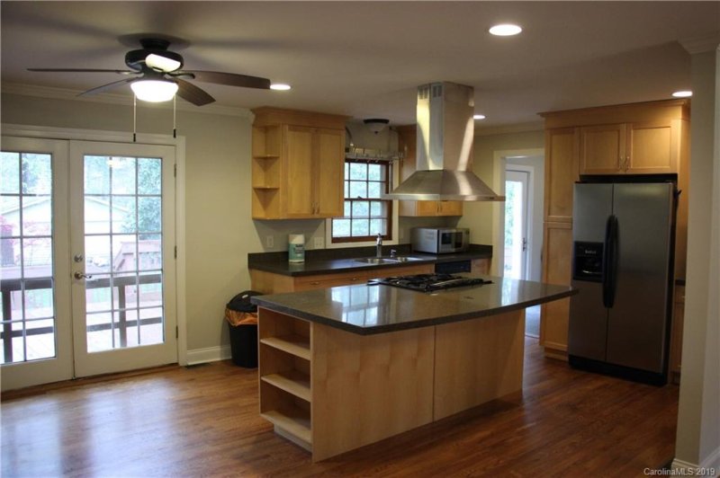 Property image 3 at 3935 Allwood Drive, Charlotte, NC 28217