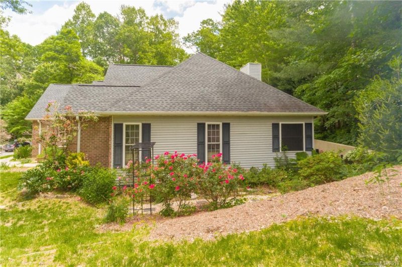 Property image 4 at 700 Zelda Court, Hendersonville, NC 28792