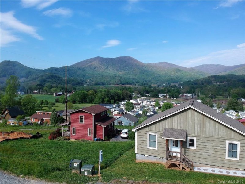 Property image 5 at 131 Bronco Way, Waynesville, NC 28785