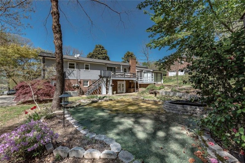 Property image 3 at 1310 36th Avenue, Hickory, NC 28601