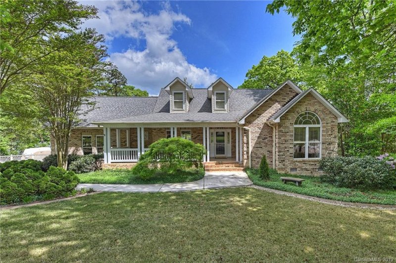 Property image 2 at 132 Sunstede Drive, Mooresville, NC 28117