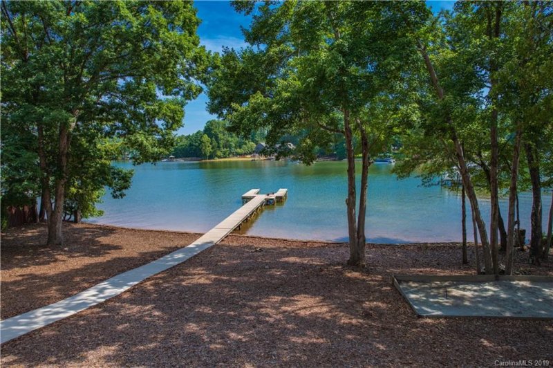 Property image 5 at 132 Sunstede Drive, Mooresville, NC 28117