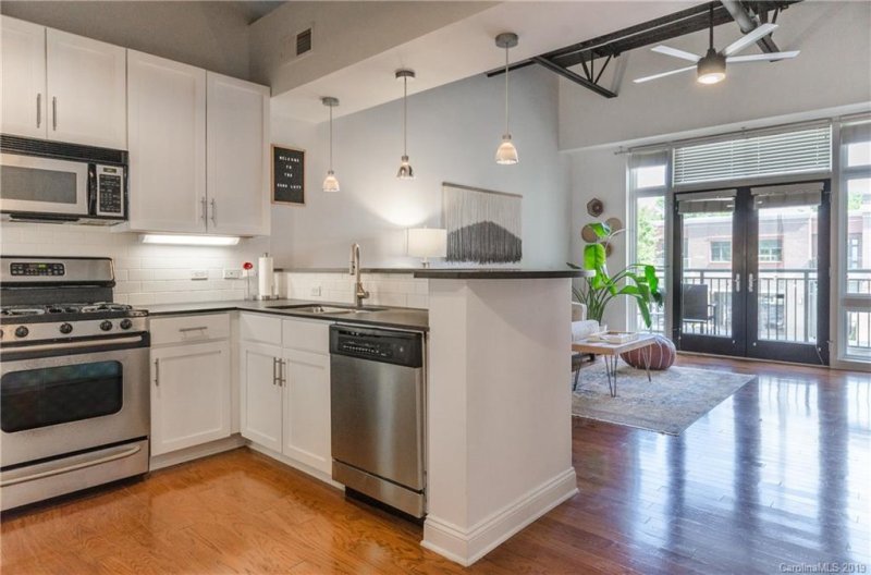 Property image 4 at 720 Governor Morrison Street, Charlotte, NC 28211