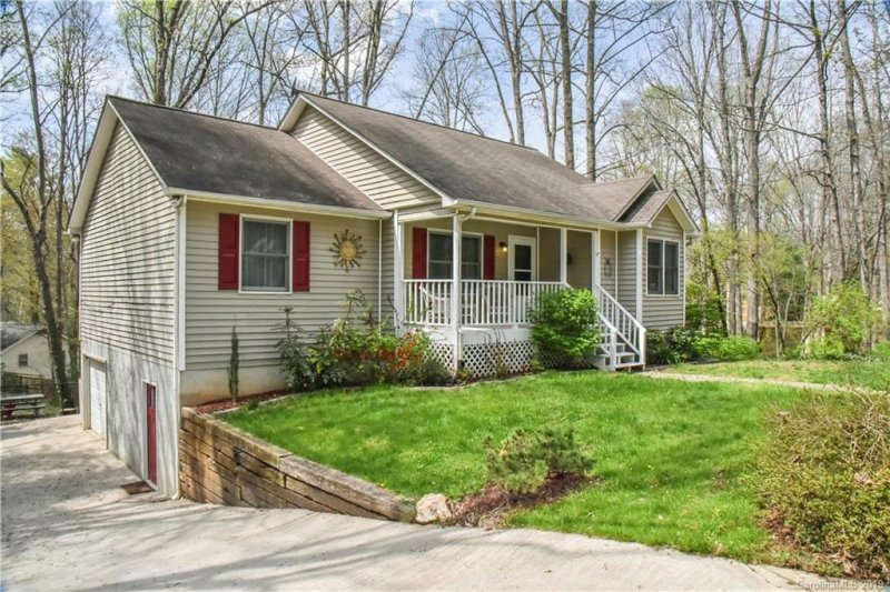 26 Spring Hill Circle