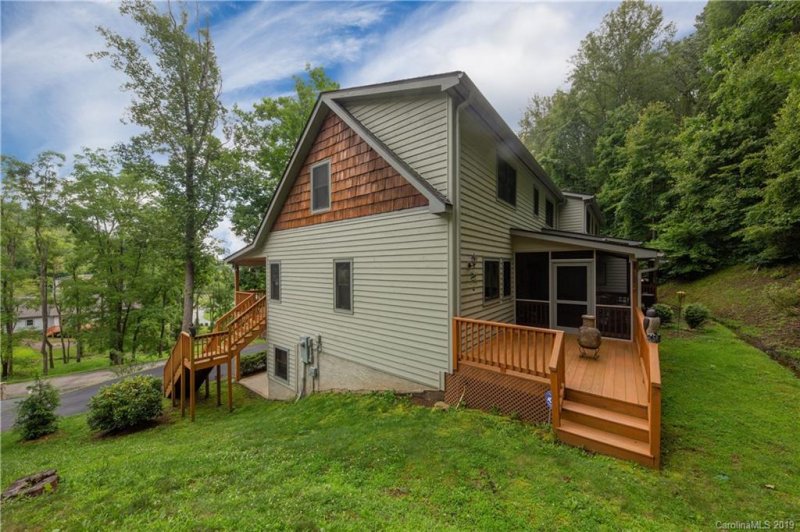 Property image 3 at 25 Parliament Place, Waynesville, NC 28785