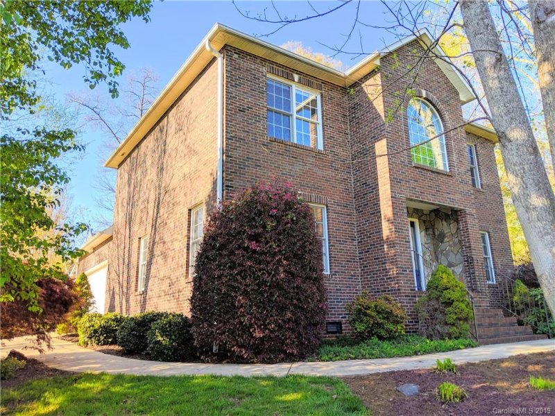 Property image 3 at 4298 Cottingham Drive, Hickory, NC 28602