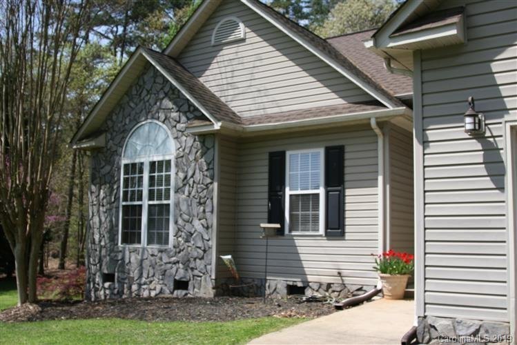 Property image 2 at 130 Braxton Drive, Statesville, NC 28677