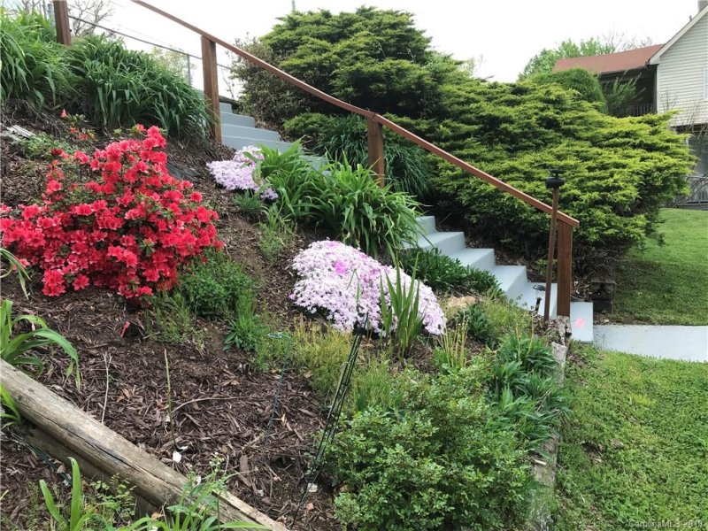 Property image 4 at 67 Washington Road, Asheville, NC 28801