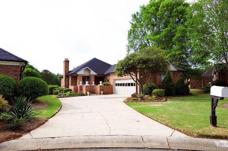 Property image 3 at 3605 Nw Greenside Drive, Concord, NC 28027