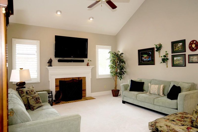 Property image 4 at 3605 Nw Greenside Drive, Concord, NC 28027