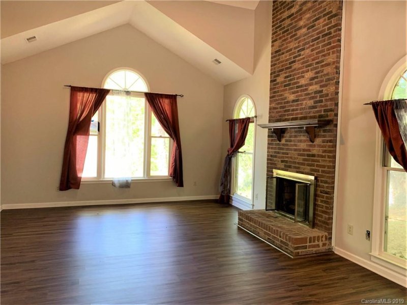 Property image 3 at 1123 Well Spring Drive, Charlotte, NC 28262