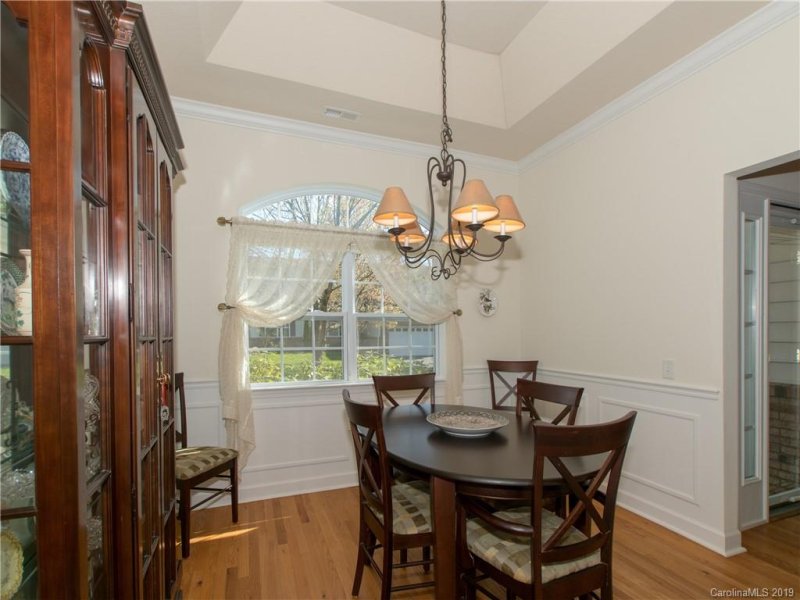 Property image 5 at 112 Victoria Park Drive, Hendersonville, NC 28792