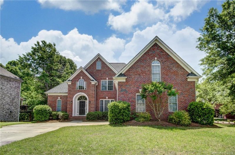 Property image 2 at 11072 Deep Cove Drive, Tega Cay, SC 29708