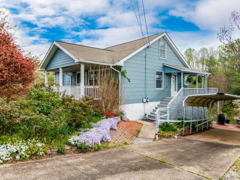 Property image 4 at 49 Rash Road, Asheville, NC 28806