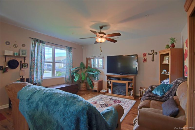 Property image 4 at 33 Volunteer Way Drive, East Flat Rock, NC 28726